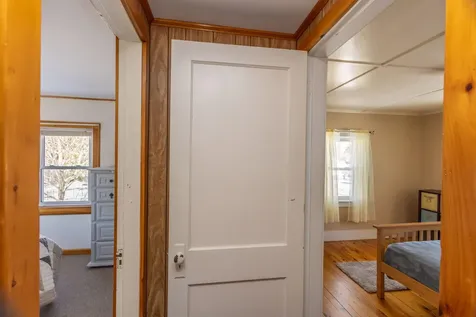 27 Lawrence Avenue Thomaston ME 04861