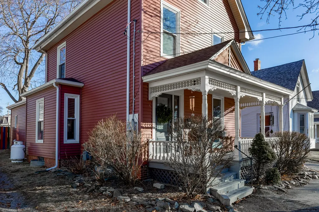 55 Parkview Avenue Bangor ME 04401