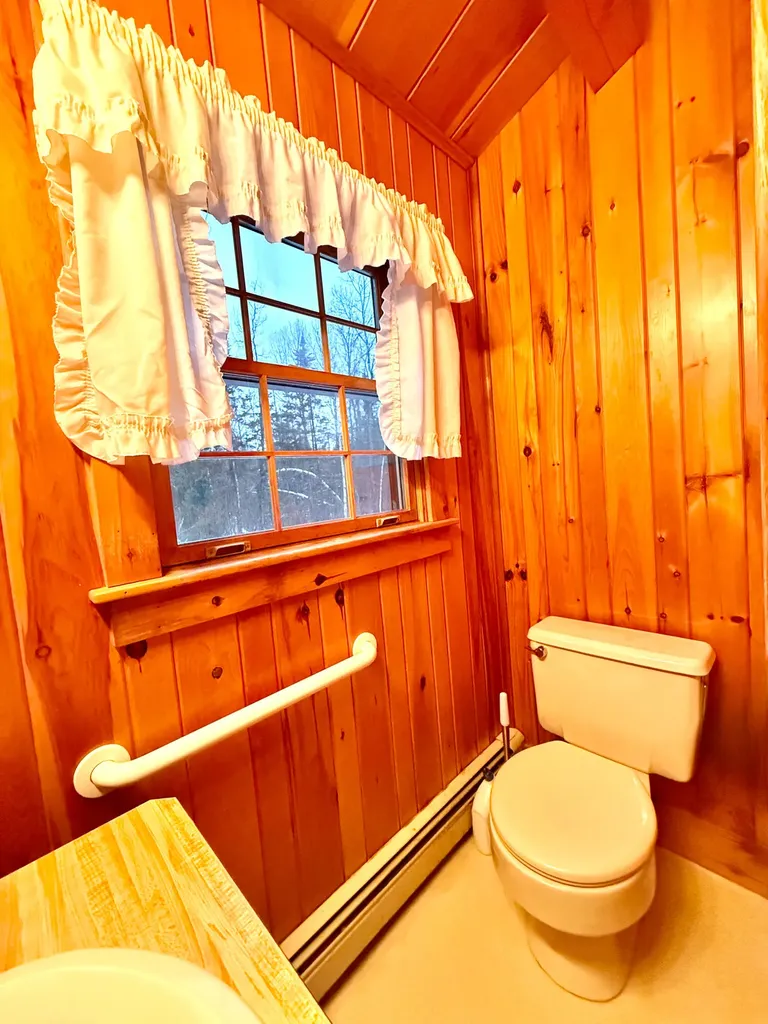101 Townhouse Road Kenduskeag ME 04450