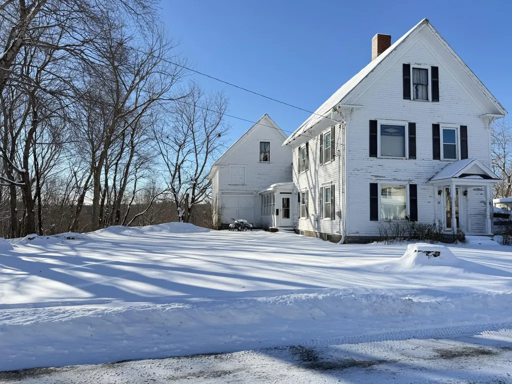 12 Charles Street Milo ME 04463