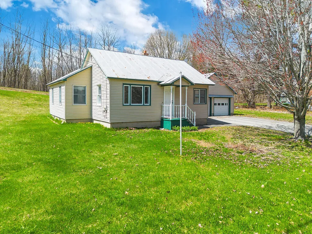 84 Bray Avenue Fairfield ME 04937