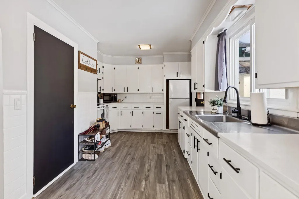 84 Bray Avenue Fairfield ME 04937