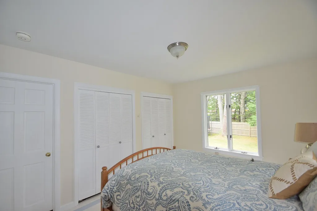 10 Durham Road Freeport ME 04032
