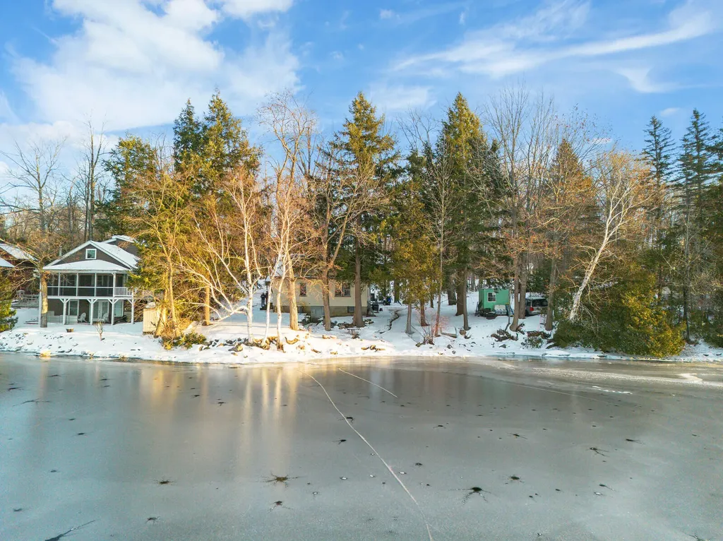 104 Memorial Drive Winthrop ME 04364