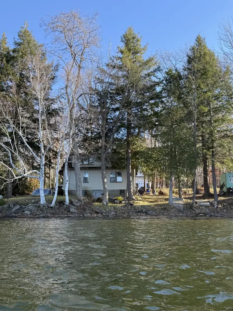 104 Memorial Drive Winthrop ME 04364