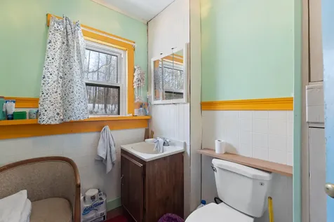 104 Memorial Drive Winthrop ME 04364