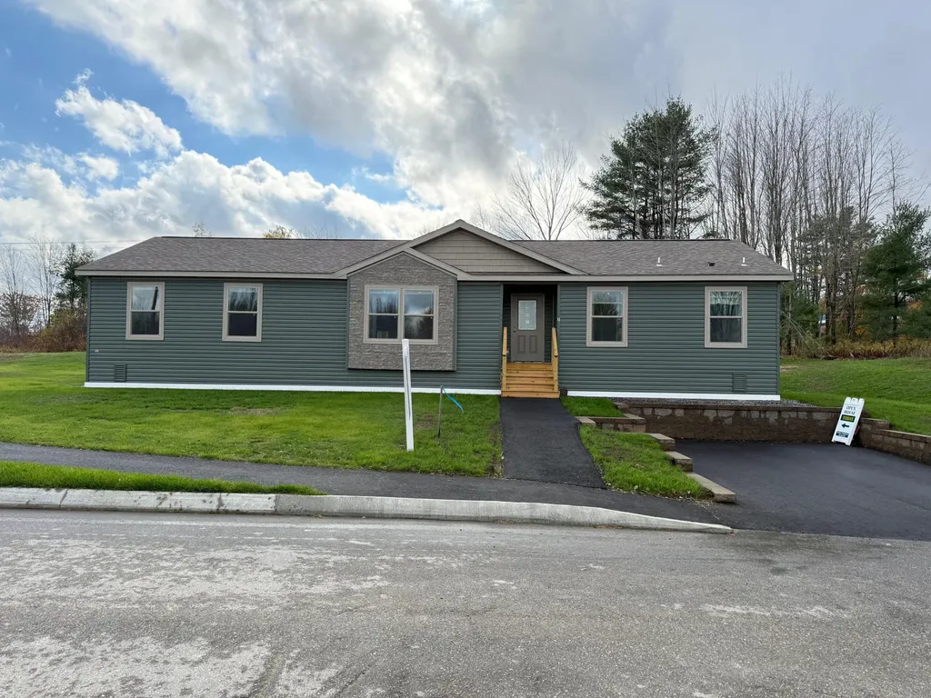 2 Baxter Boulevard Biddeford ME 04005