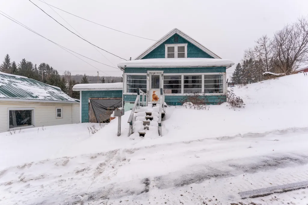 461 Main Street Madawaska ME 04756
