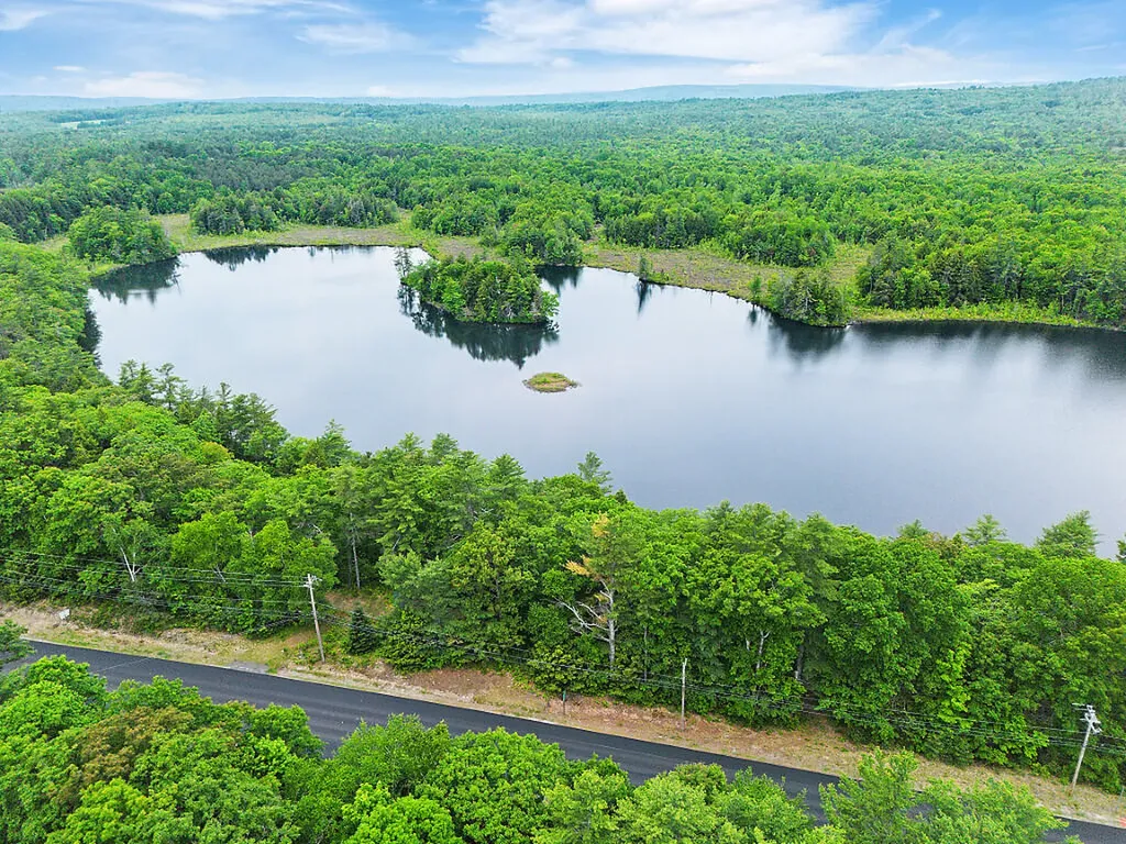 915 Augusta Road Belgrade ME 04917