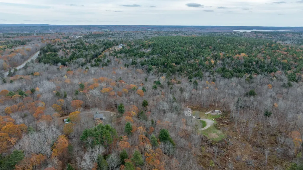 235 Perry Green Hill Waldoboro ME 04572