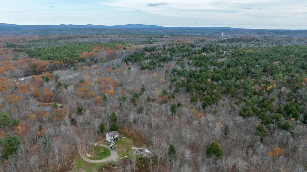 235 Perry Green Hill Waldoboro ME 04572