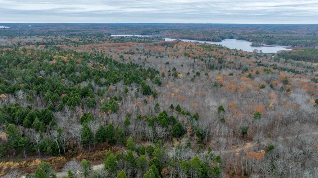205 Perry Green Hill Waldoboro ME 04572
