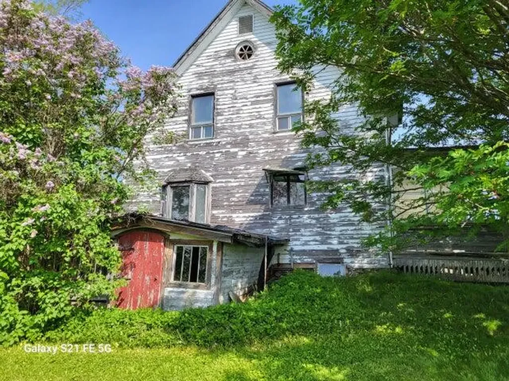 147 Lake Road Van Buren ME 04785