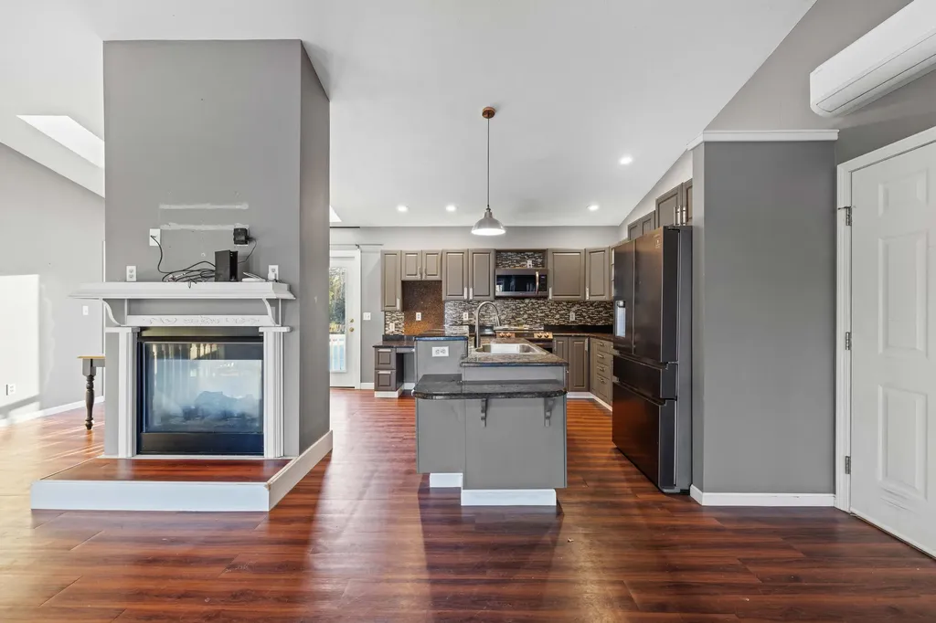 757 Limerick Road Arundel ME 04046