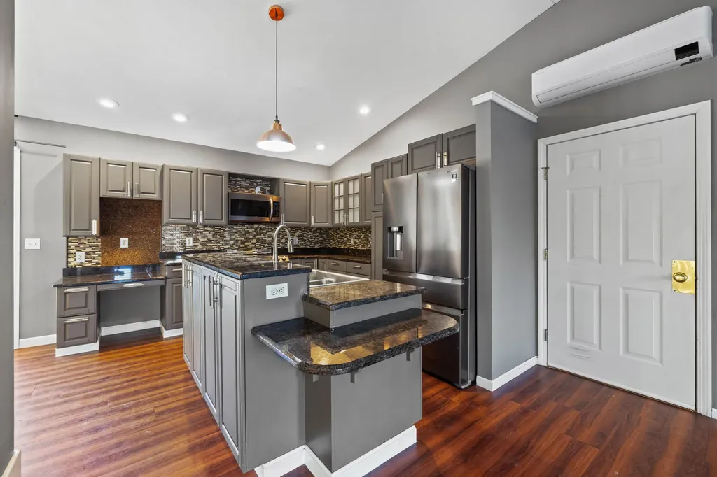 757 Limerick Road Arundel ME 04046