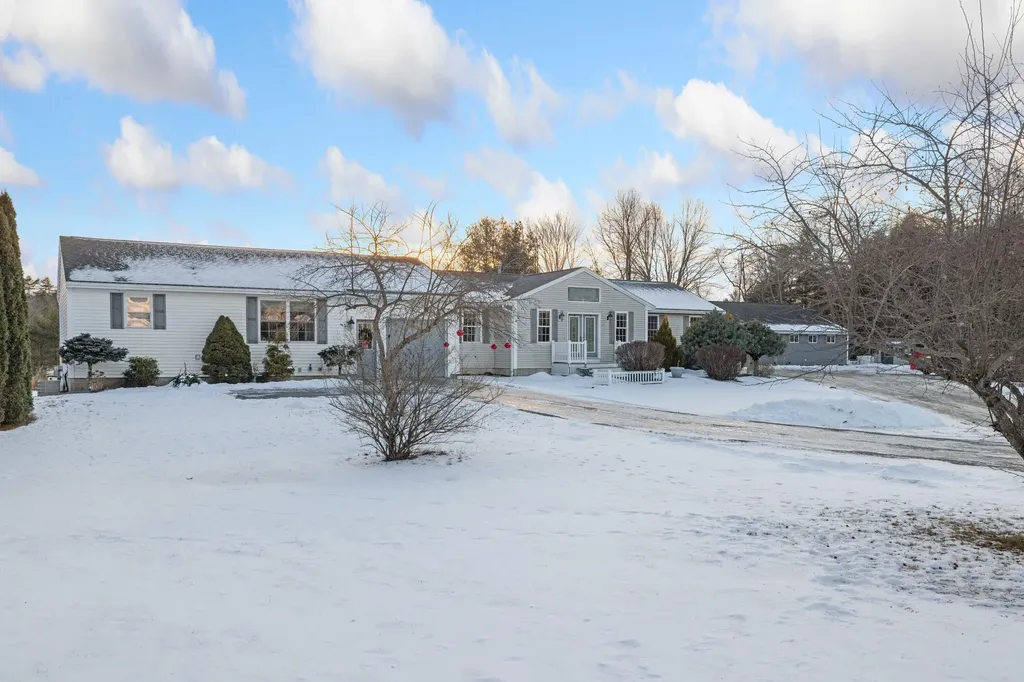 757 Limerick Road Arundel ME 04046
