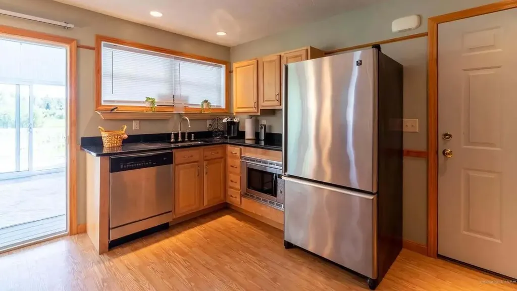 757 Limerick Road Arundel ME 04046