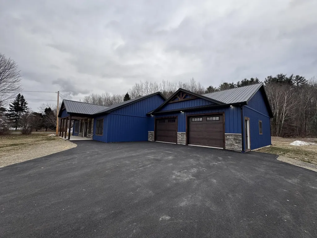 725 N Main Street Brewer ME 04412