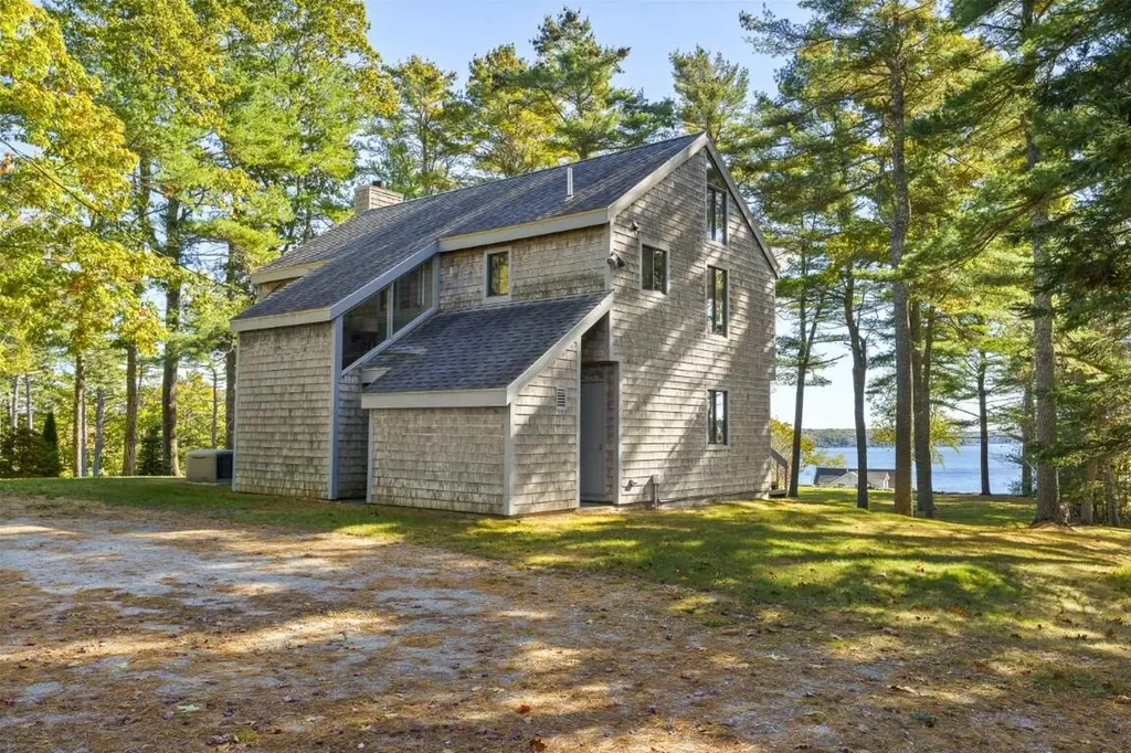 9 Hillside Road Boothbay Harbor ME 04538