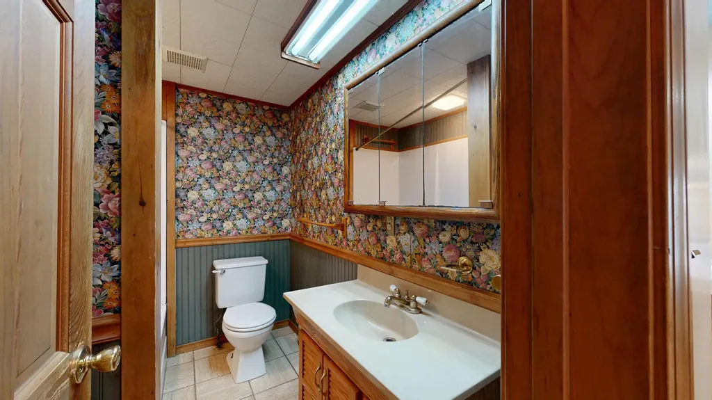 218 Bailey Hill Road Poland ME 04274