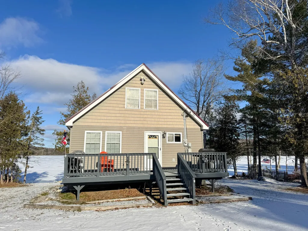 69 Shady Lane Lincoln ME 04457