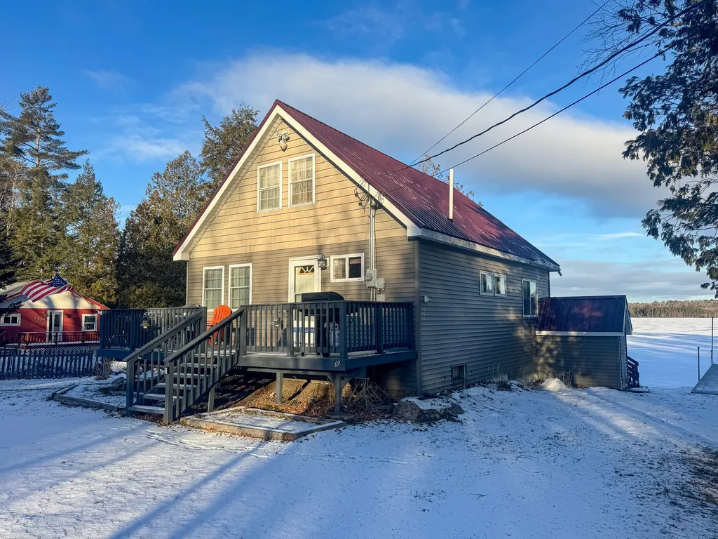 69 Shady Lane Lincoln ME 04457