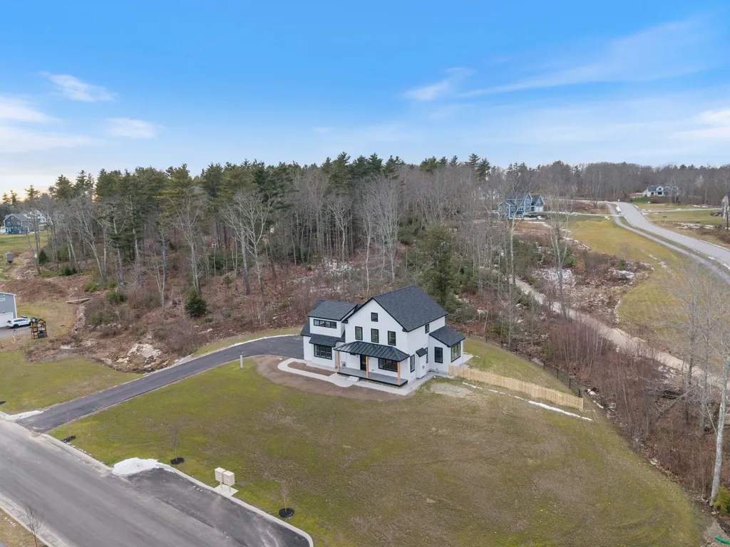 9 Wildlife Lane North Yarmouth ME 04097