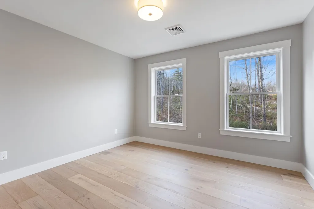 9 Wildlife Lane North Yarmouth ME 04097