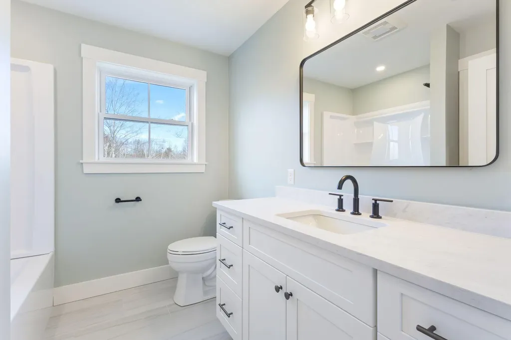 9 Wildlife Lane North Yarmouth ME 04097
