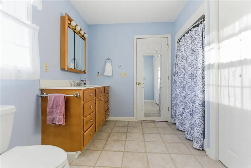 81 Crescent Street Skowhegan ME 04976