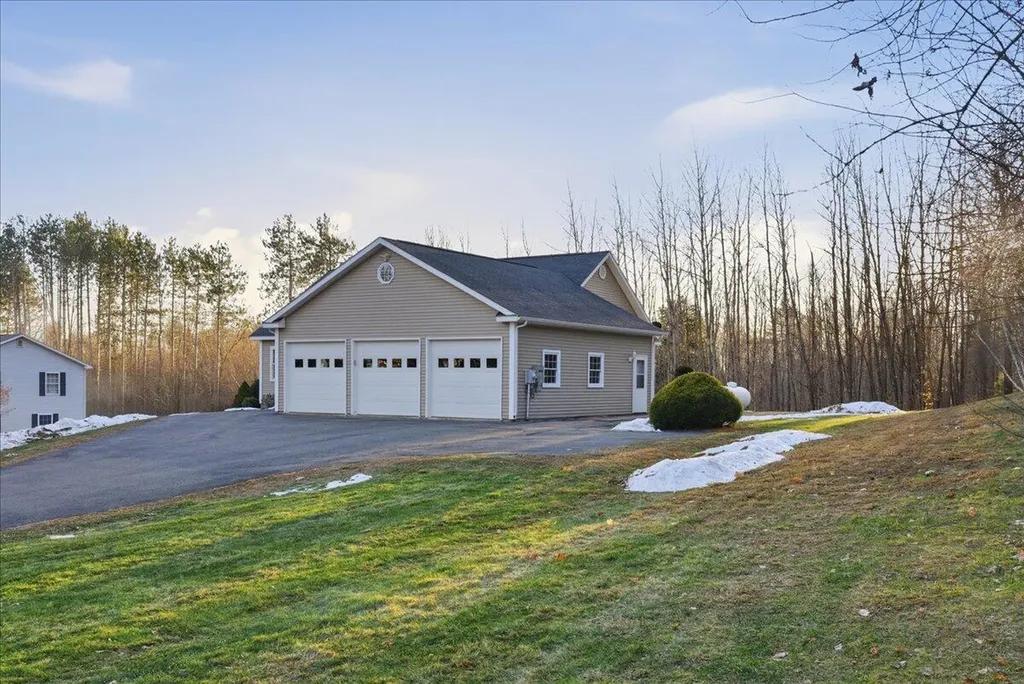 81 Crescent Street Skowhegan ME 04976