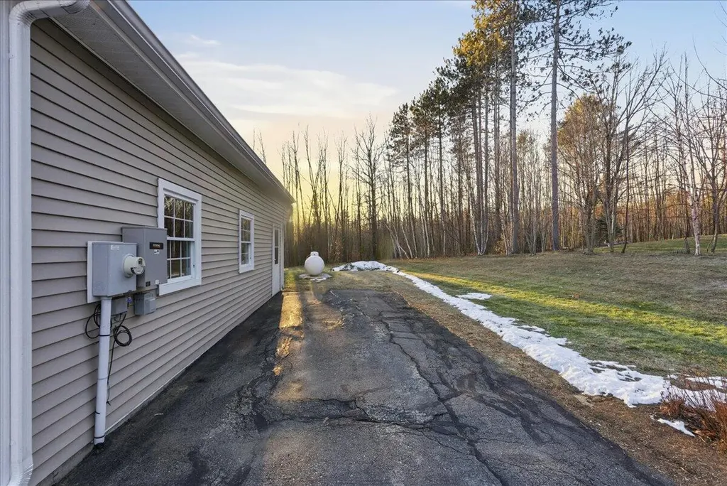 81 Crescent Street Skowhegan ME 04976