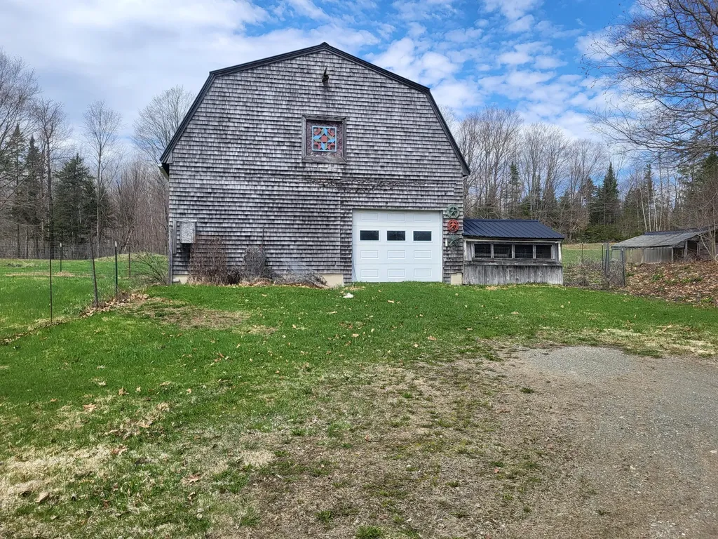 26 Bells Crossing Bridgewater ME 04735