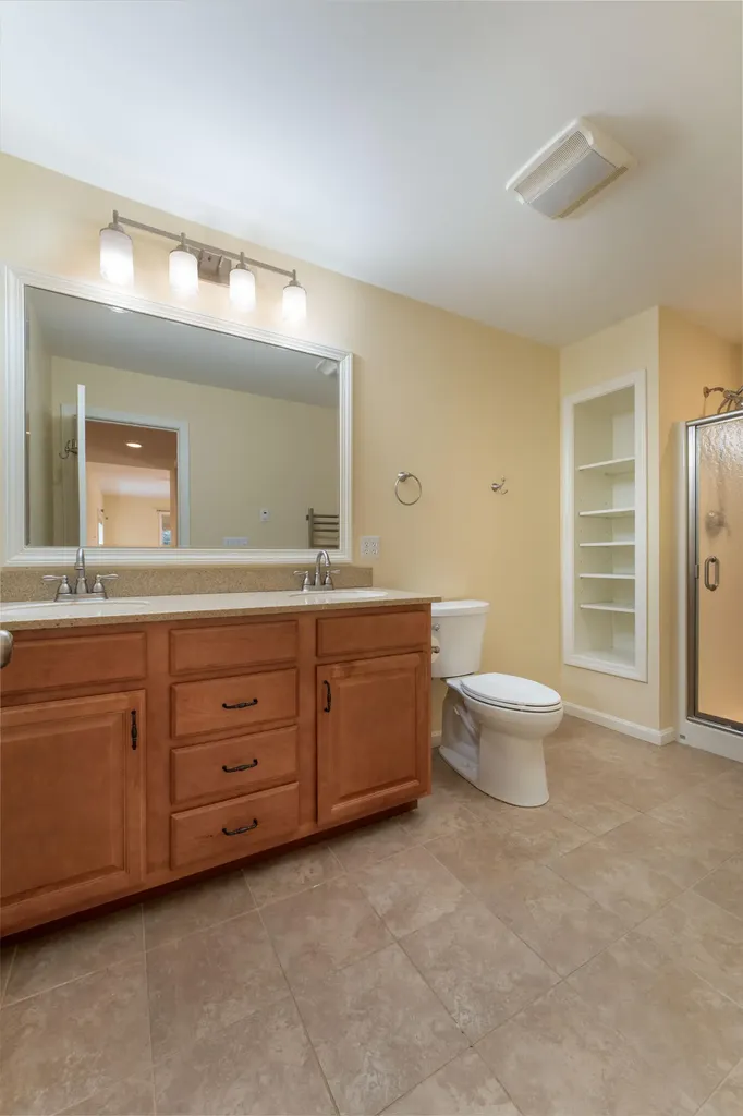 4 Iris Way Brunswick ME 04011