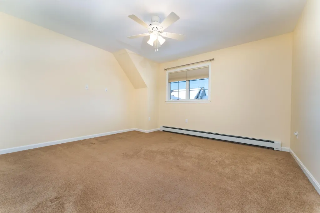 4 Iris Way Brunswick ME 04011