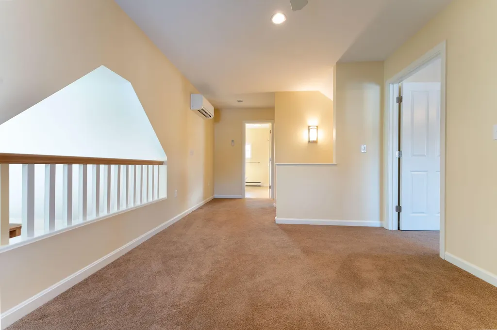 4 Iris Way Brunswick ME 04011