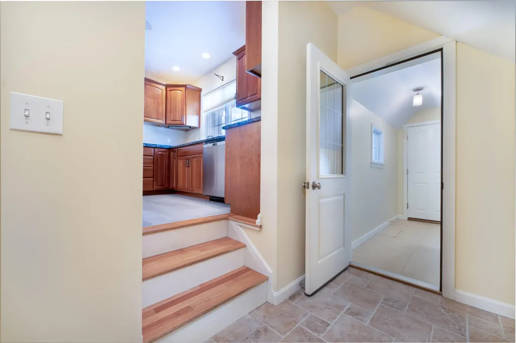 4 Iris Way Brunswick ME 04011