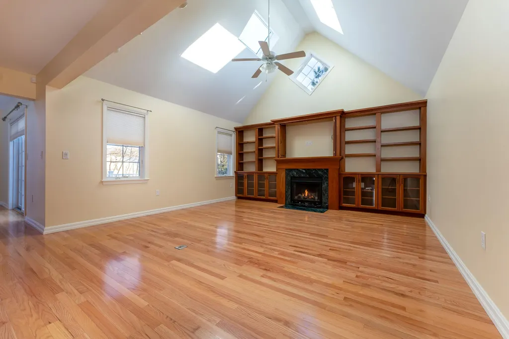 4 Iris Way Brunswick ME 04011