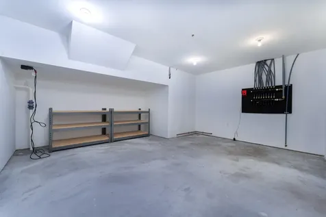 4 Iris Way Brunswick ME 04011