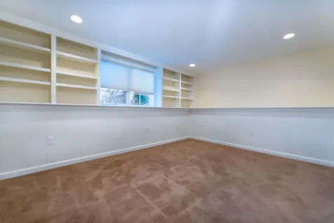 4 Iris Way Brunswick ME 04011