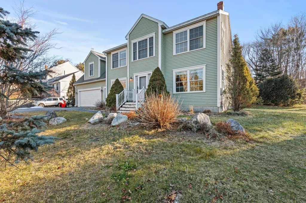 9 Longview Drive Portland ME 04103