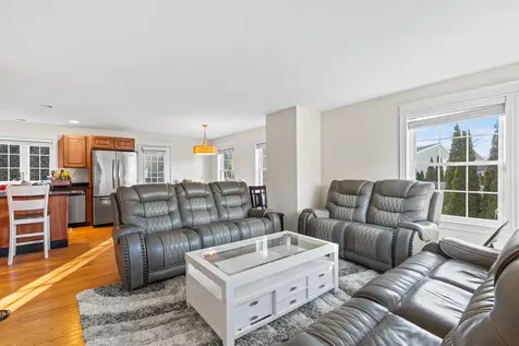 9 Longview Drive Portland ME 04103