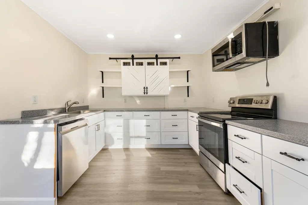 134 - 136 Sawyer Street South Portland ME 04106