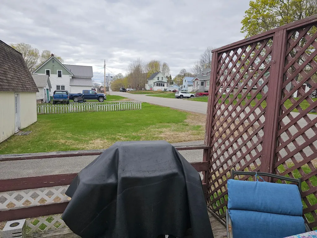 22 Pine Street East Millinocket ME 04430
