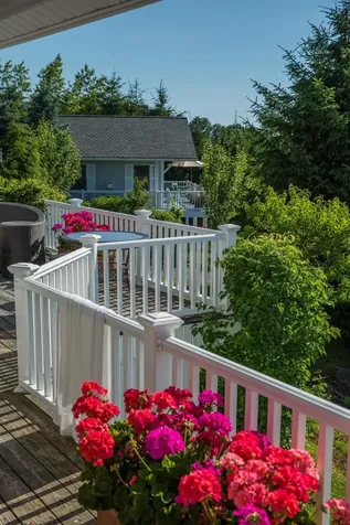 886 Commercial Street Rockport ME 04856