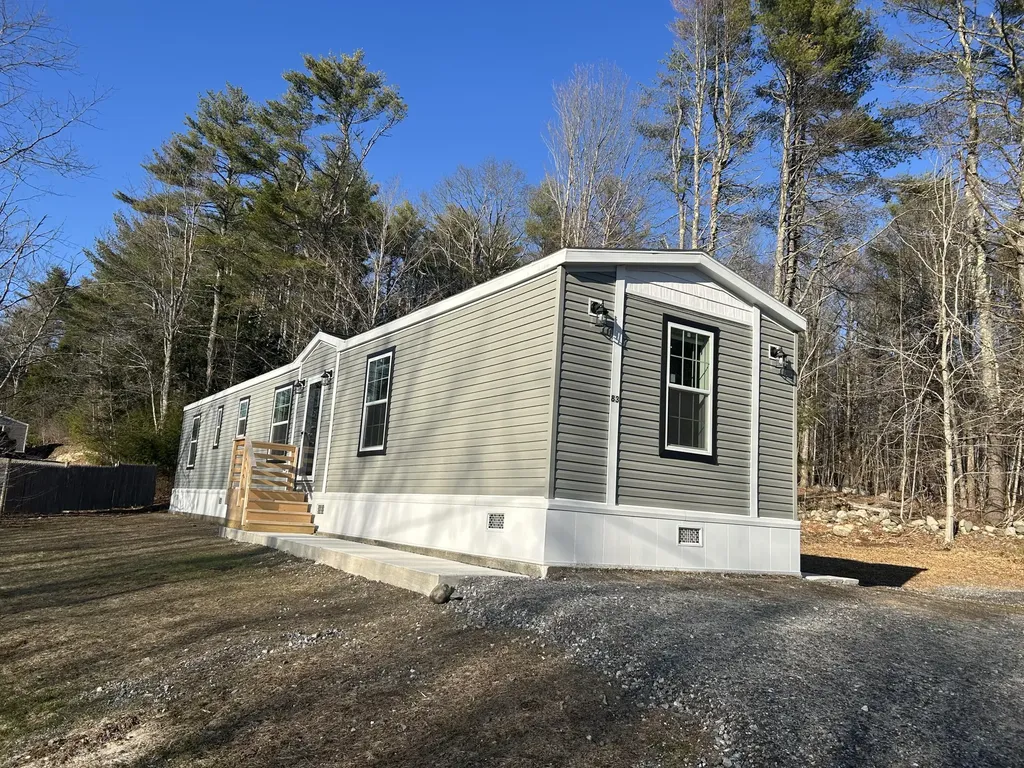 83 Bowdoin Pines Road Bowdoin ME 04287