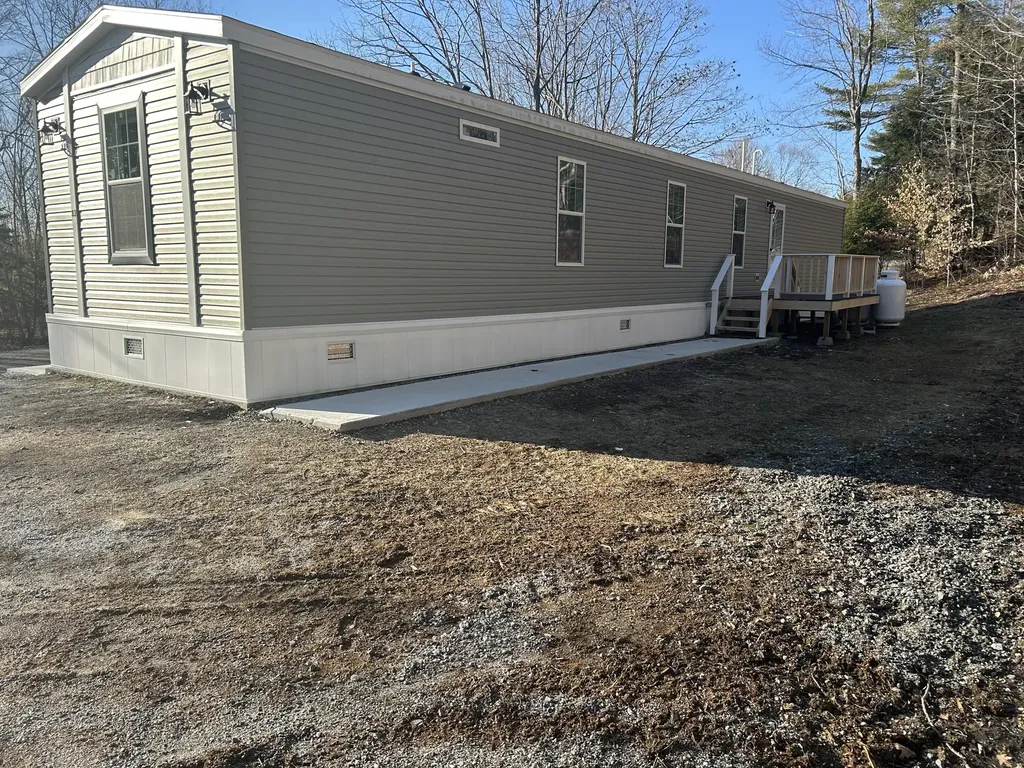 83 Bowdoin Pines Road Bowdoin ME 04287