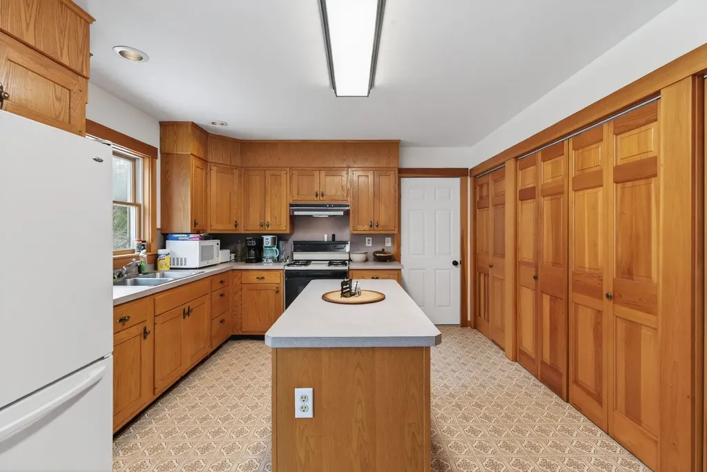2139 Intervale Road Bethel ME 04217