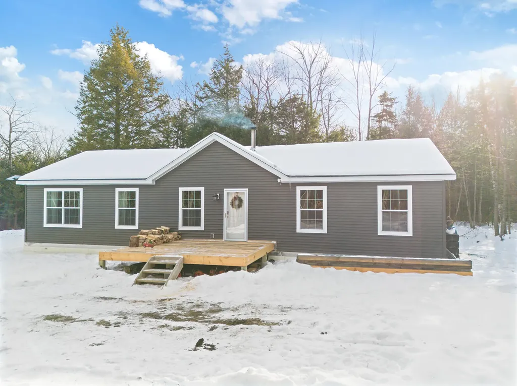 61 Kincaid Lane Smithfield ME 04978