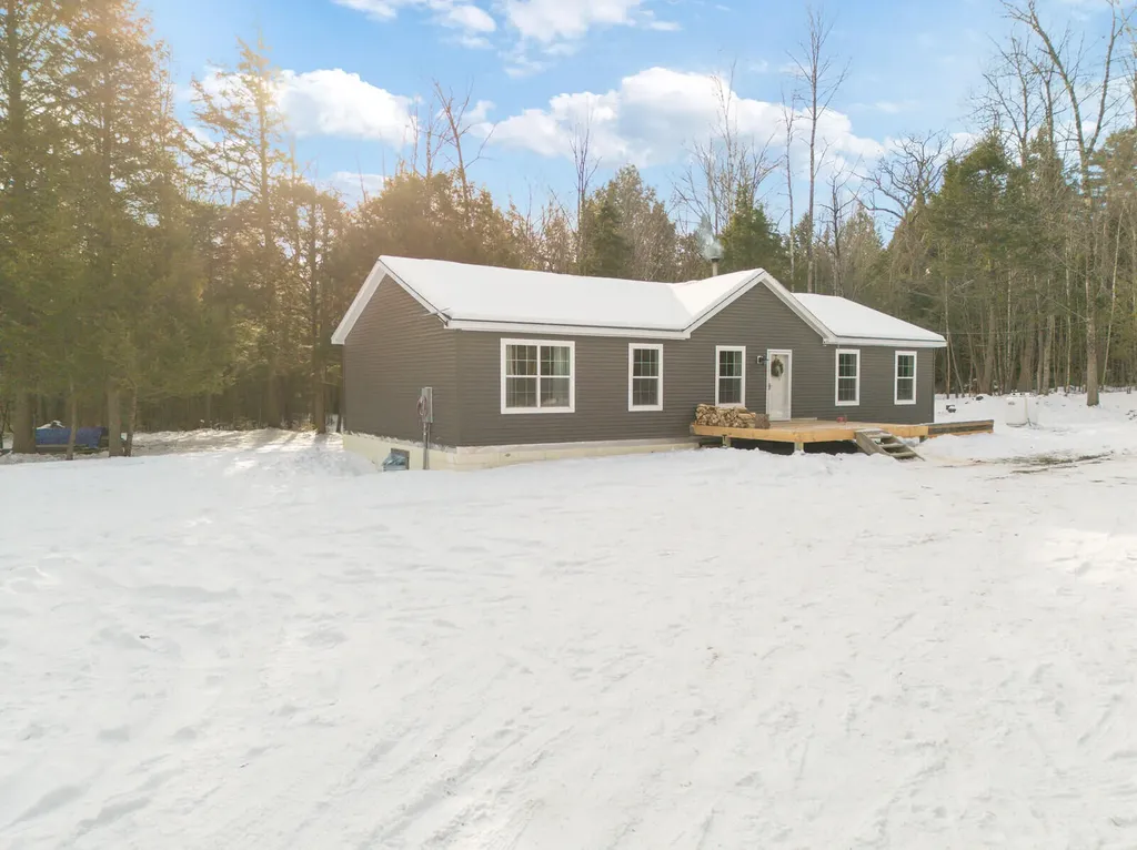 61 Kincaid Lane Smithfield ME 04978